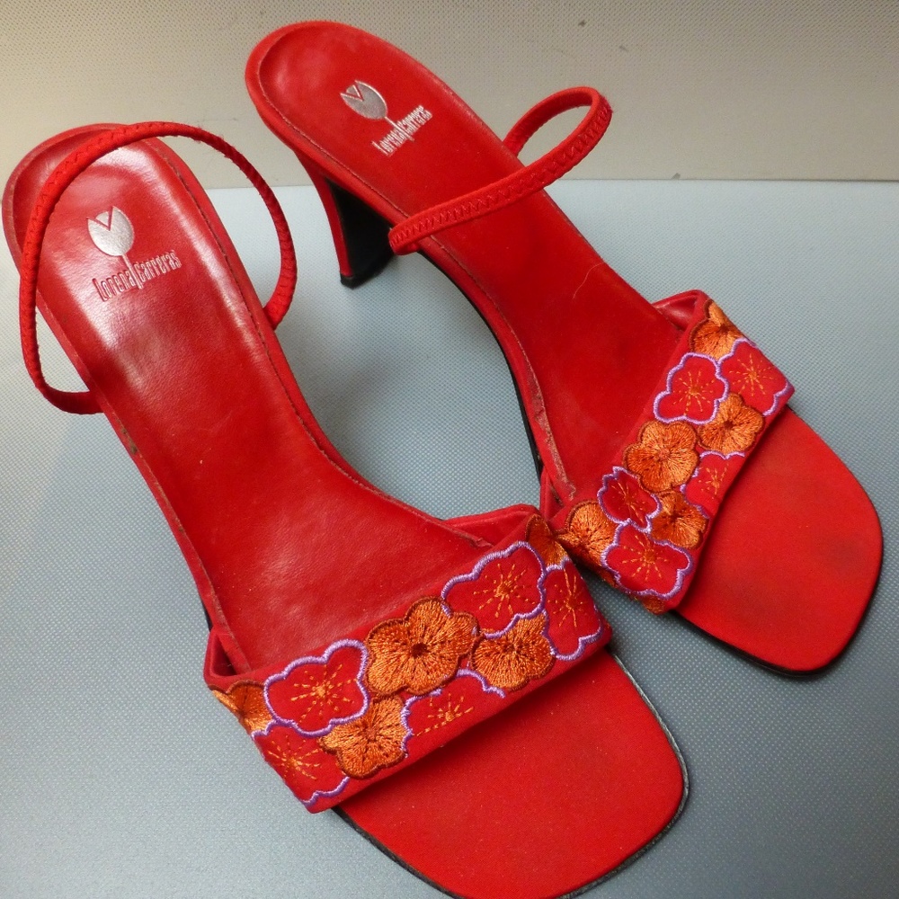 Red leather strap sandal slip on heels italy  9m